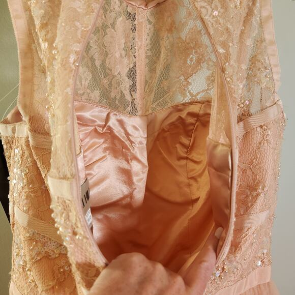 SHERRI HILL NWT Blush Pink Lace Mini Dress, Size 8 - Picture 16 of 16